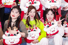 1705886872621046449.jpg 1705886849274.jpg